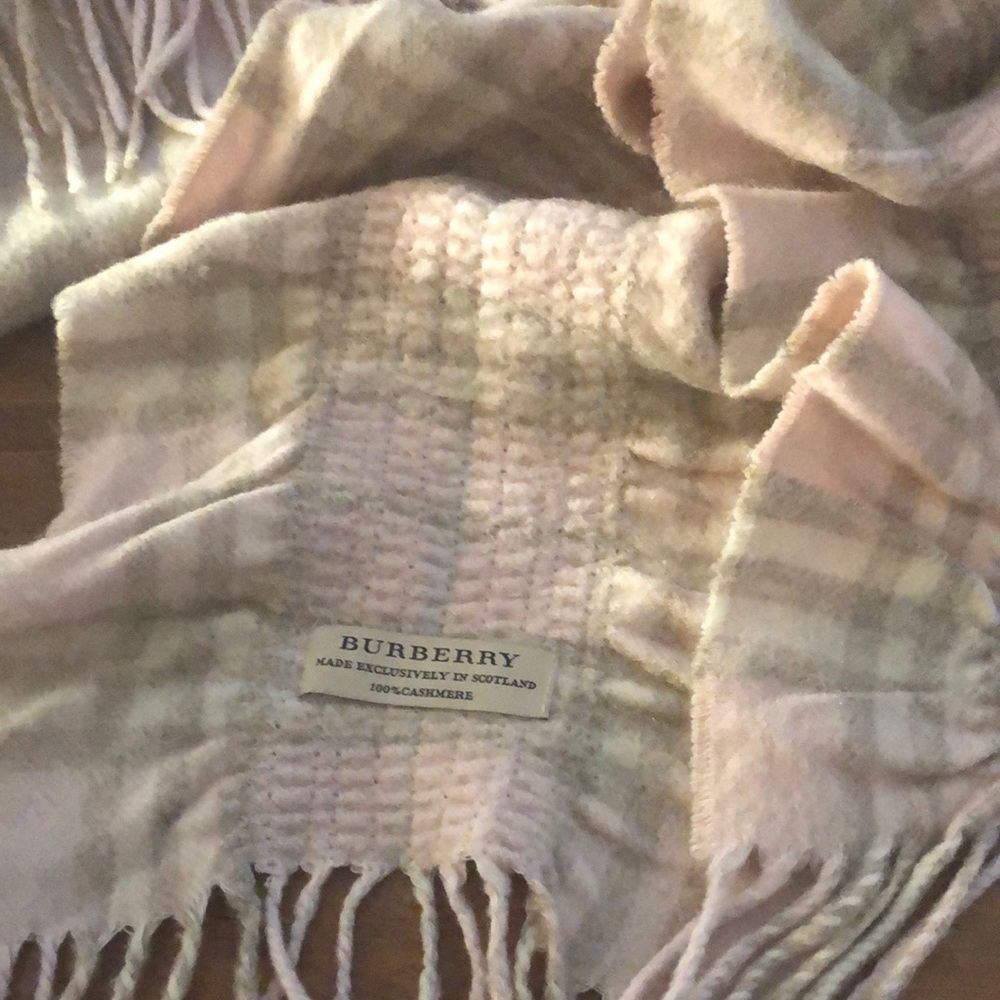 Burberry cashmere scarf